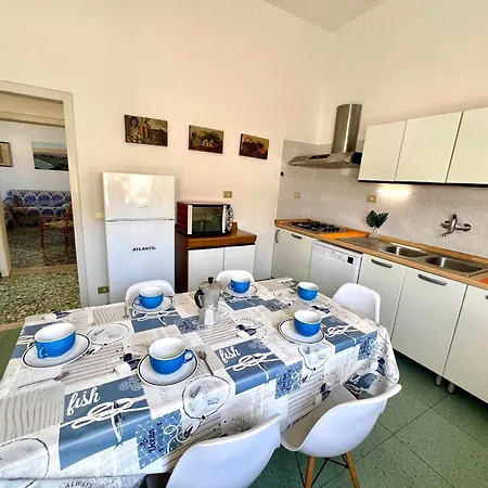 Apartamento Luisa 1p, 3 Camere, Clima, Wifi, A 100 M Dal Mare! By Alfareal